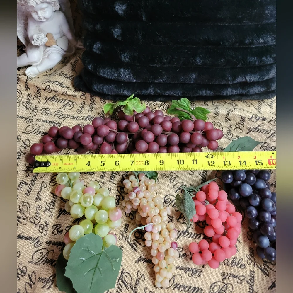 Vintage lot of 5 faux rubber gape vines all different colors/sizes